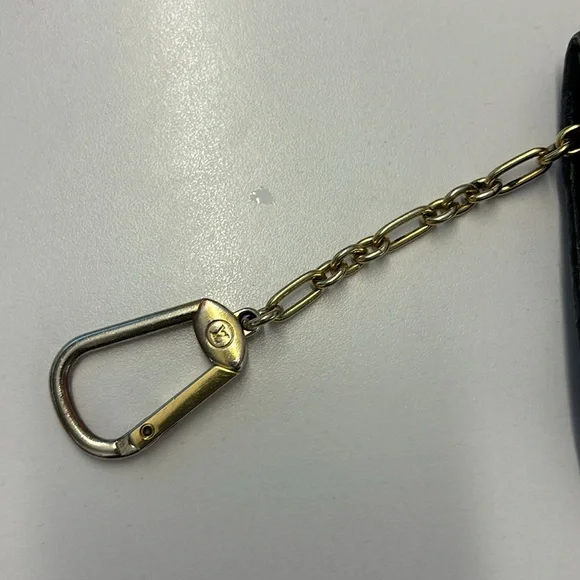 Louis Vuitton Black Leather Card Key Holder - Picture 3 of 11